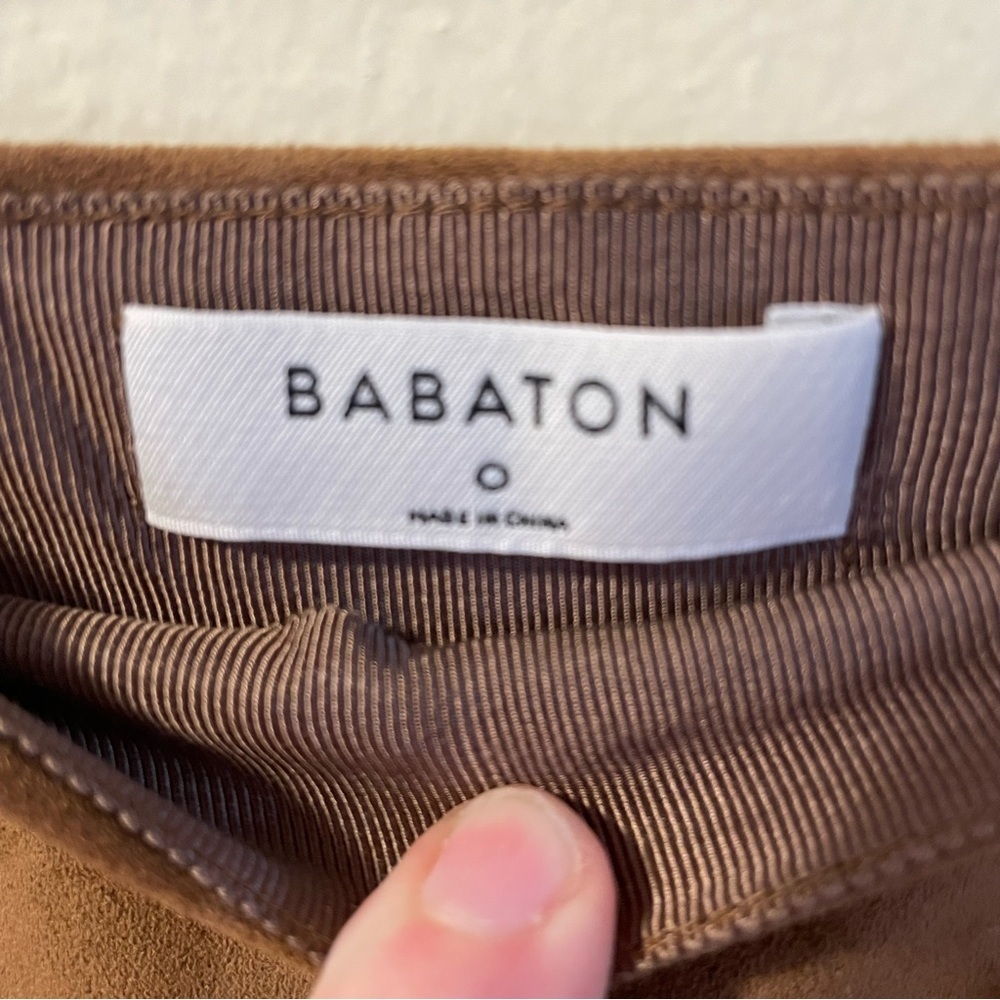 Babaton‎ faux suede miniskirt- NWOT, Size 0 - Picture 3 of 3